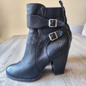 FRYE Patty Gore Black Leather Heeled Moto Ankle Boots Booties Size 8.5